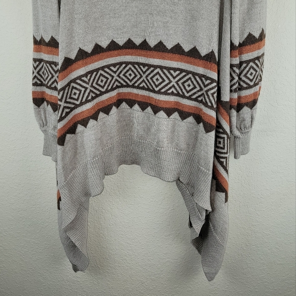 Romeo‎ & Juliet Couture Sweater Womens S Wool Tan Drape Front Open RJ24105 - Picture 9 of 11